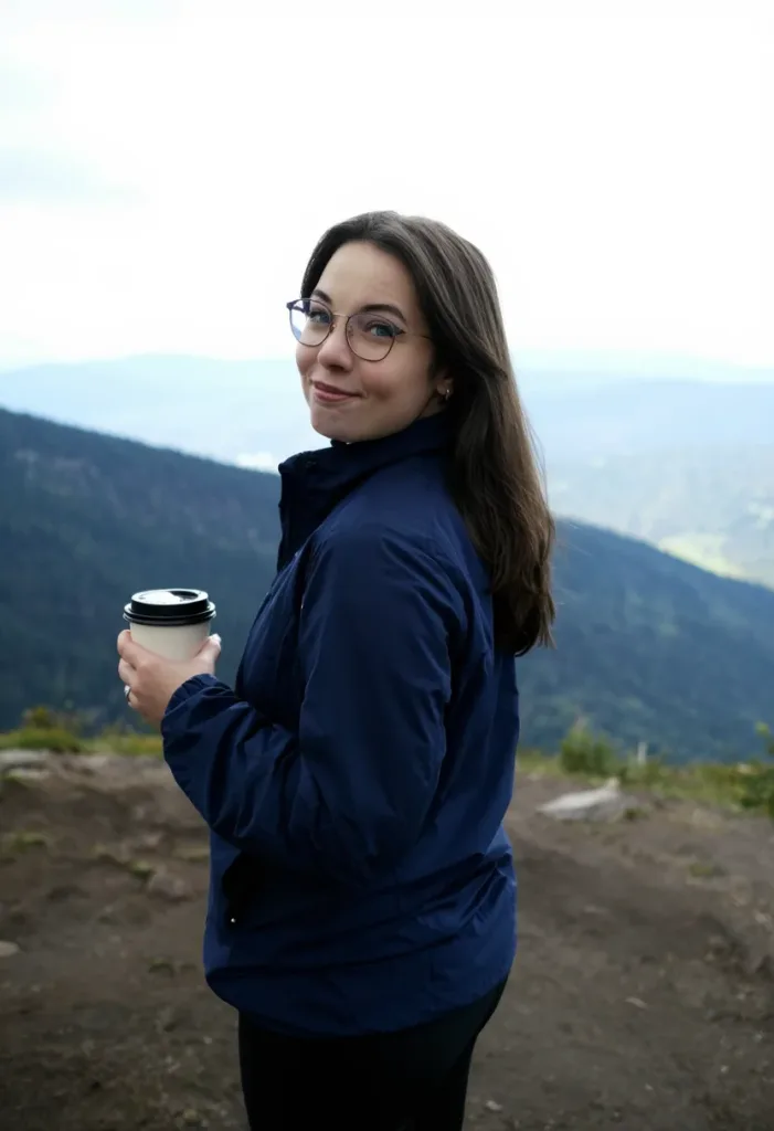 Полина